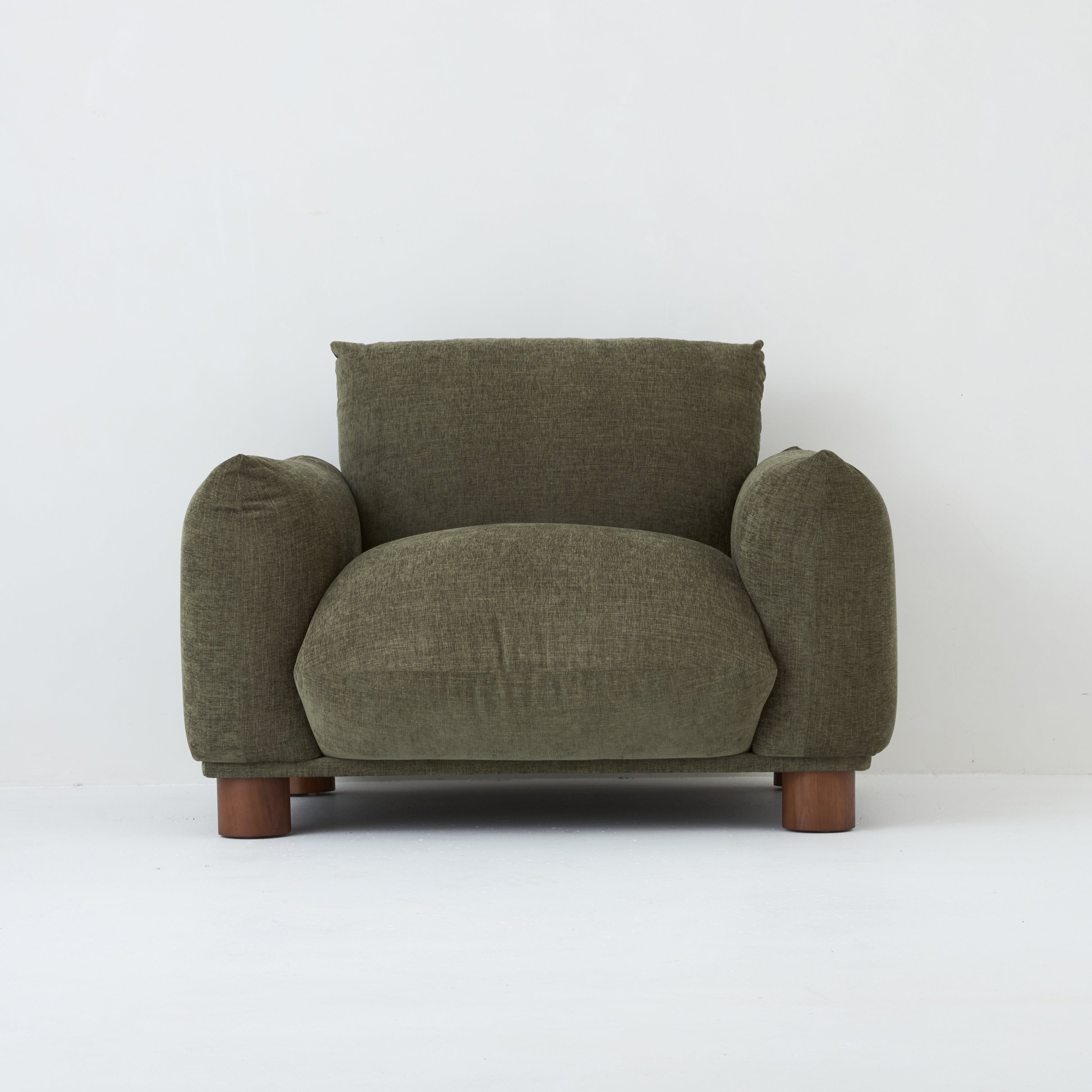 Sumi armchair in Forest Green by Bodhi Living