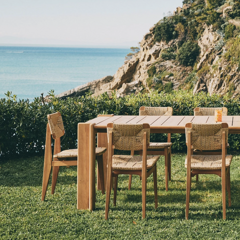 Atmosfera Dining Table