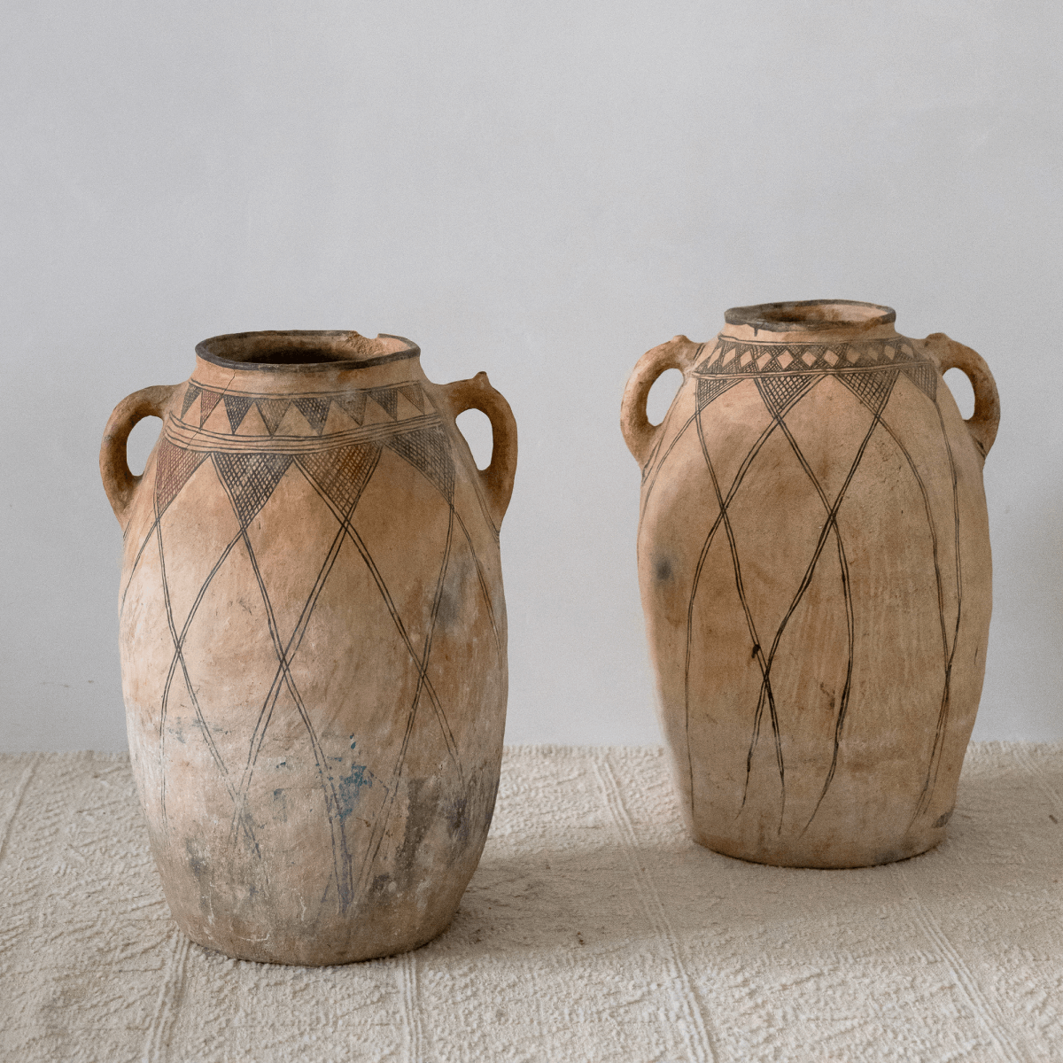 Unique Vintage Geometric 1960s Moroccan Pot (L)