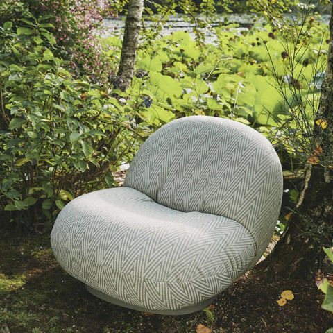 Pacha Outdoor Lounge Chair - GUBI