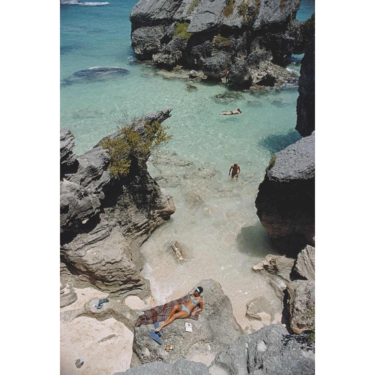 On The Beach In Bermuda Print by Slim Aarons