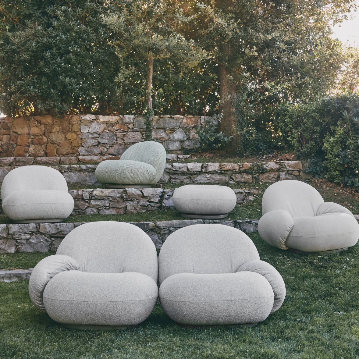 Pacha Outdoor 2 Seater with Armrests - GUBI