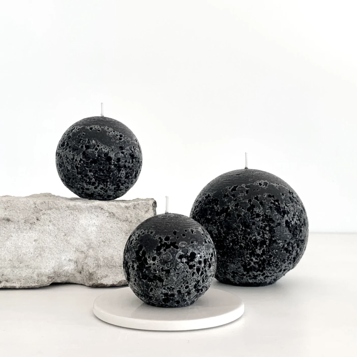 Black Sphere Candle Gift Set